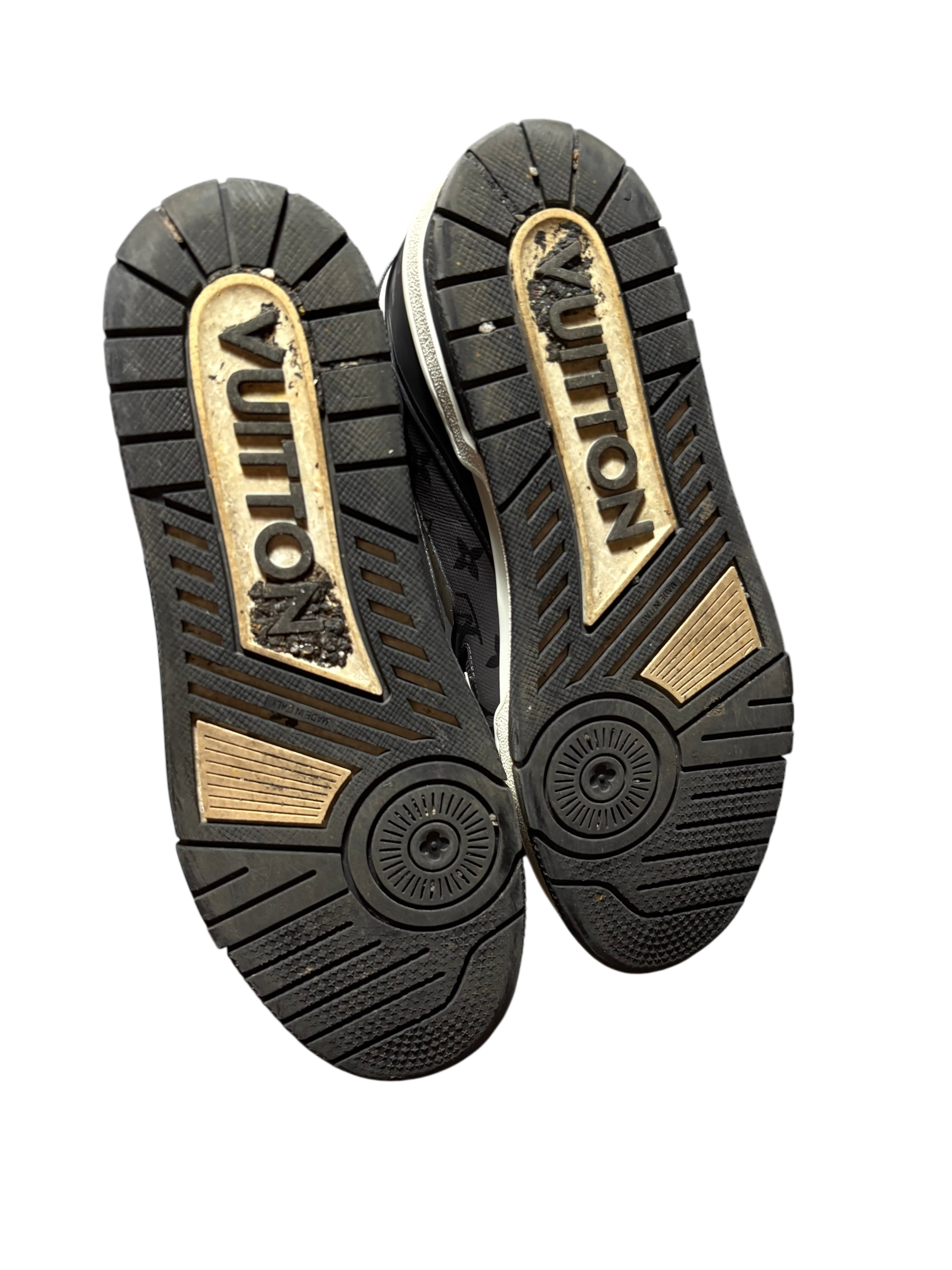 Louis Vuitton Black Monogram Trainers 9LV