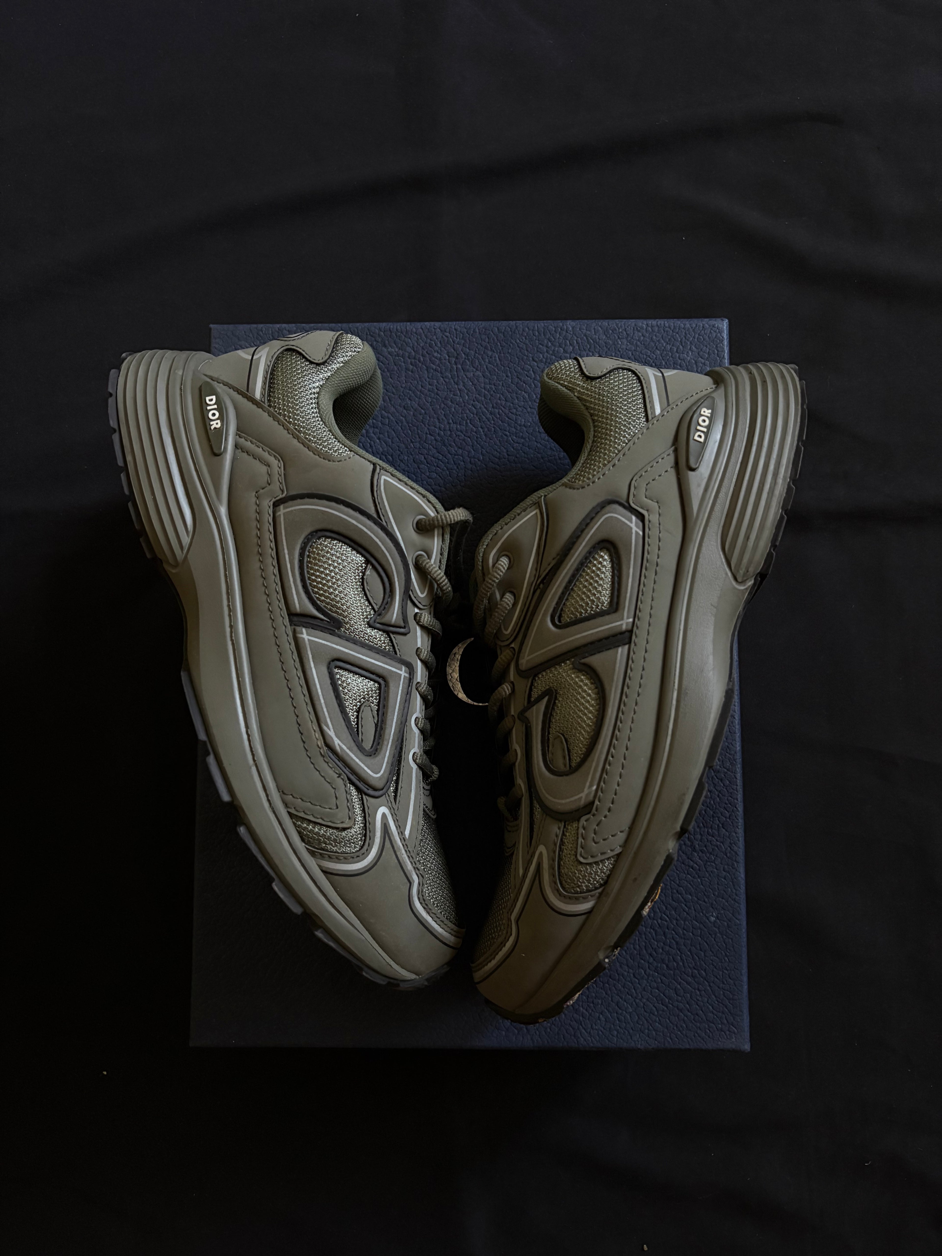 Dior B30 Olive Green