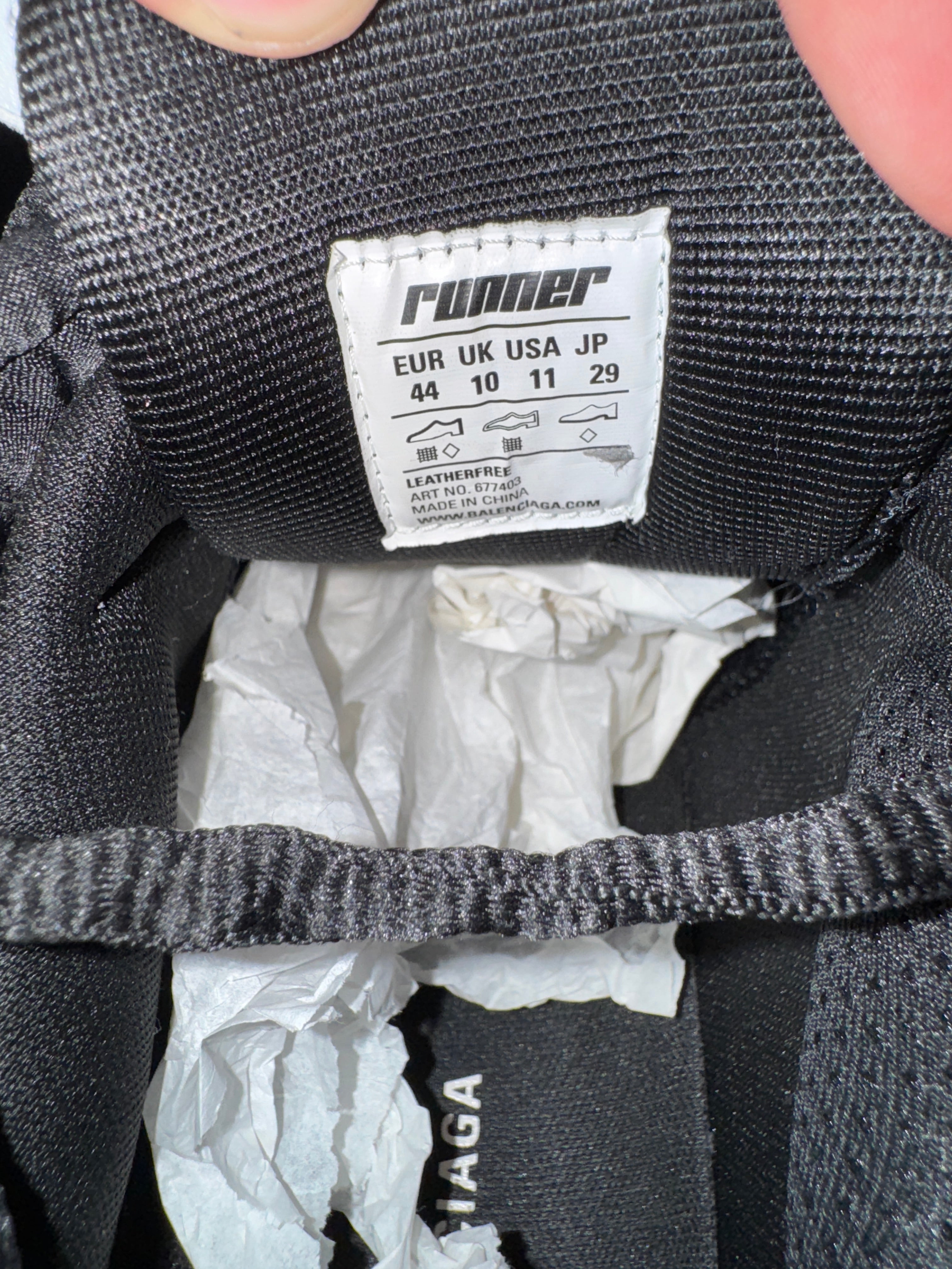 Balenciaga Runners Black White Brand New