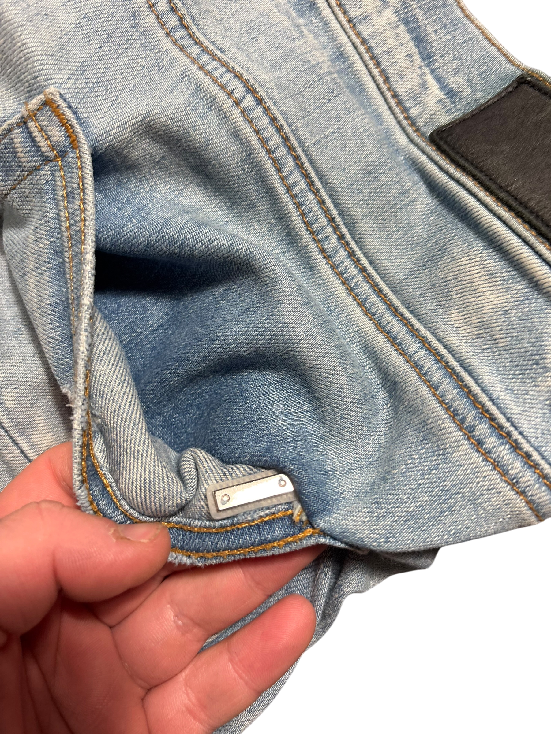 Amiri Scroll Side Patch Logo - Size 34
