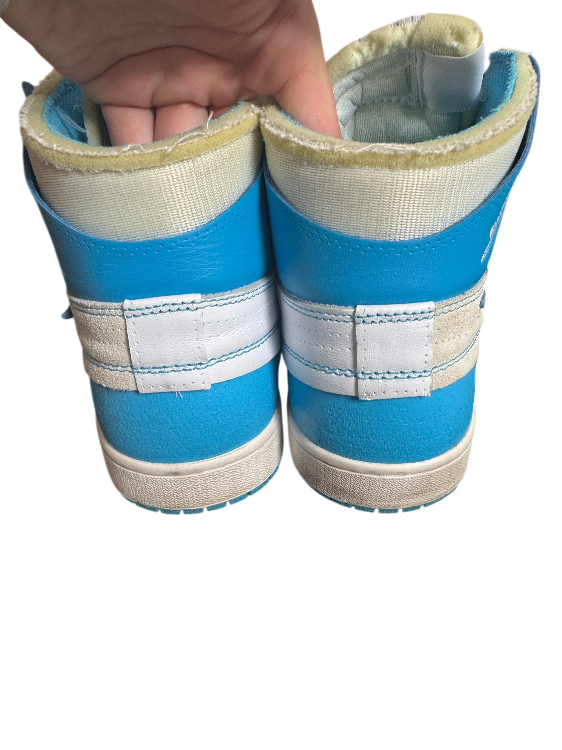 Off White Jordan 1 UNC
