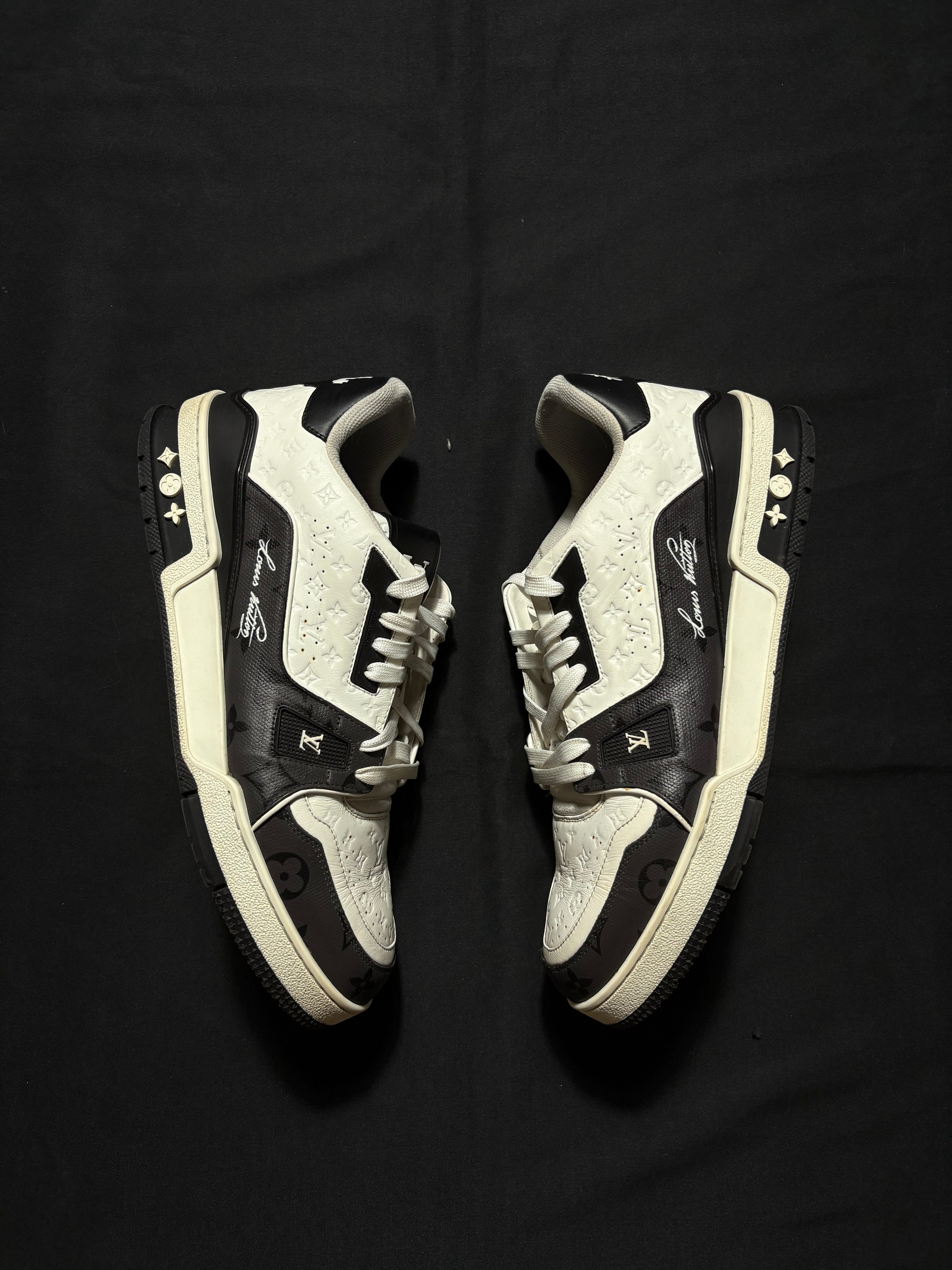 Louis Vuitton Black Monogram Trainers 9LV
