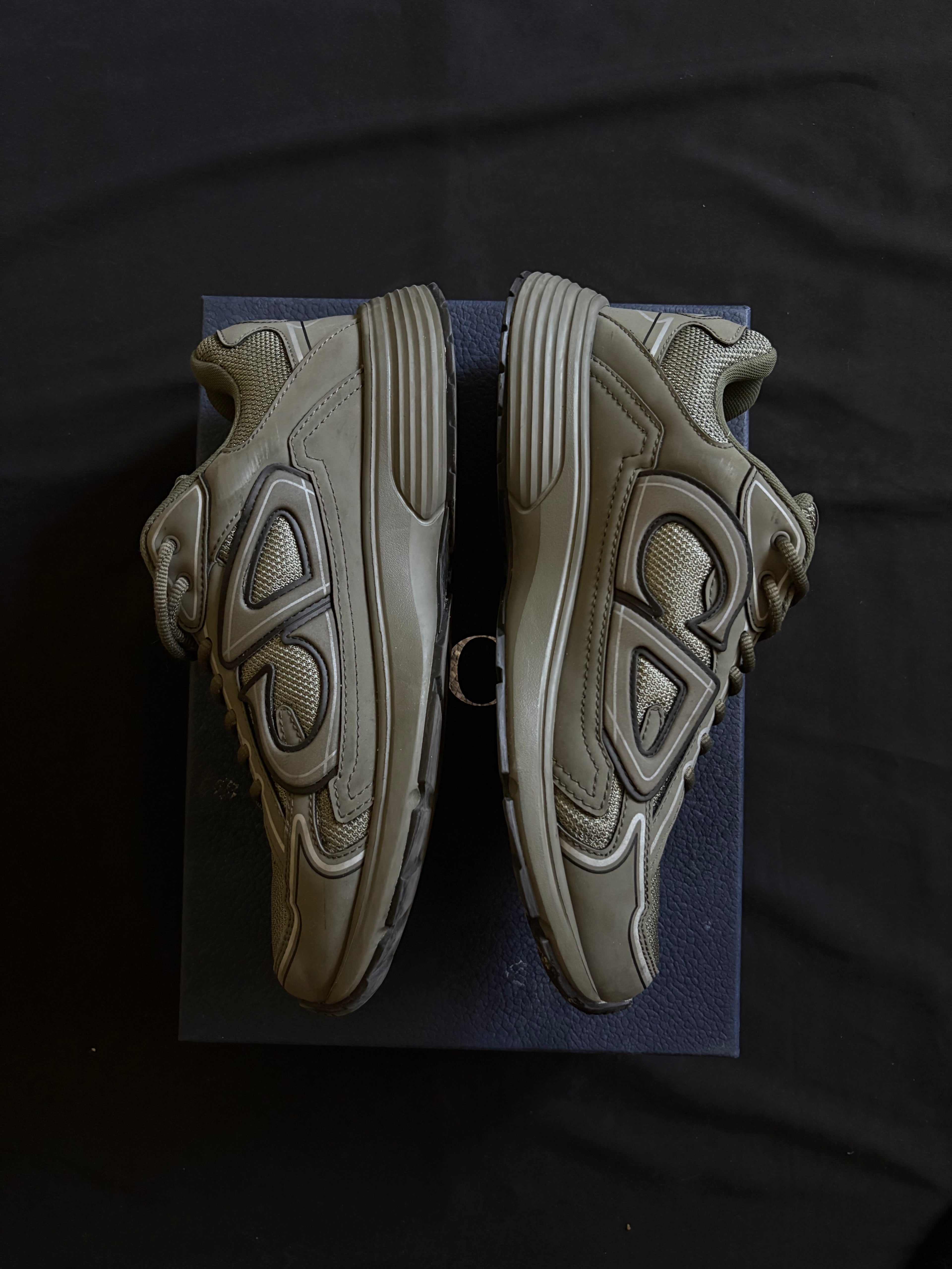 Dior B30 Olive Green