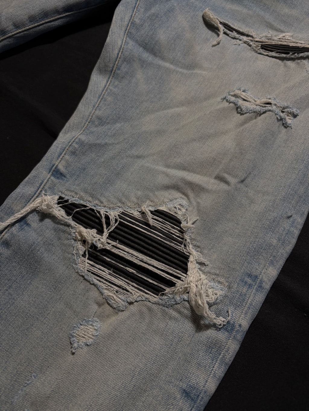 Amiri MX1 Jeans Light Wash Black Patch