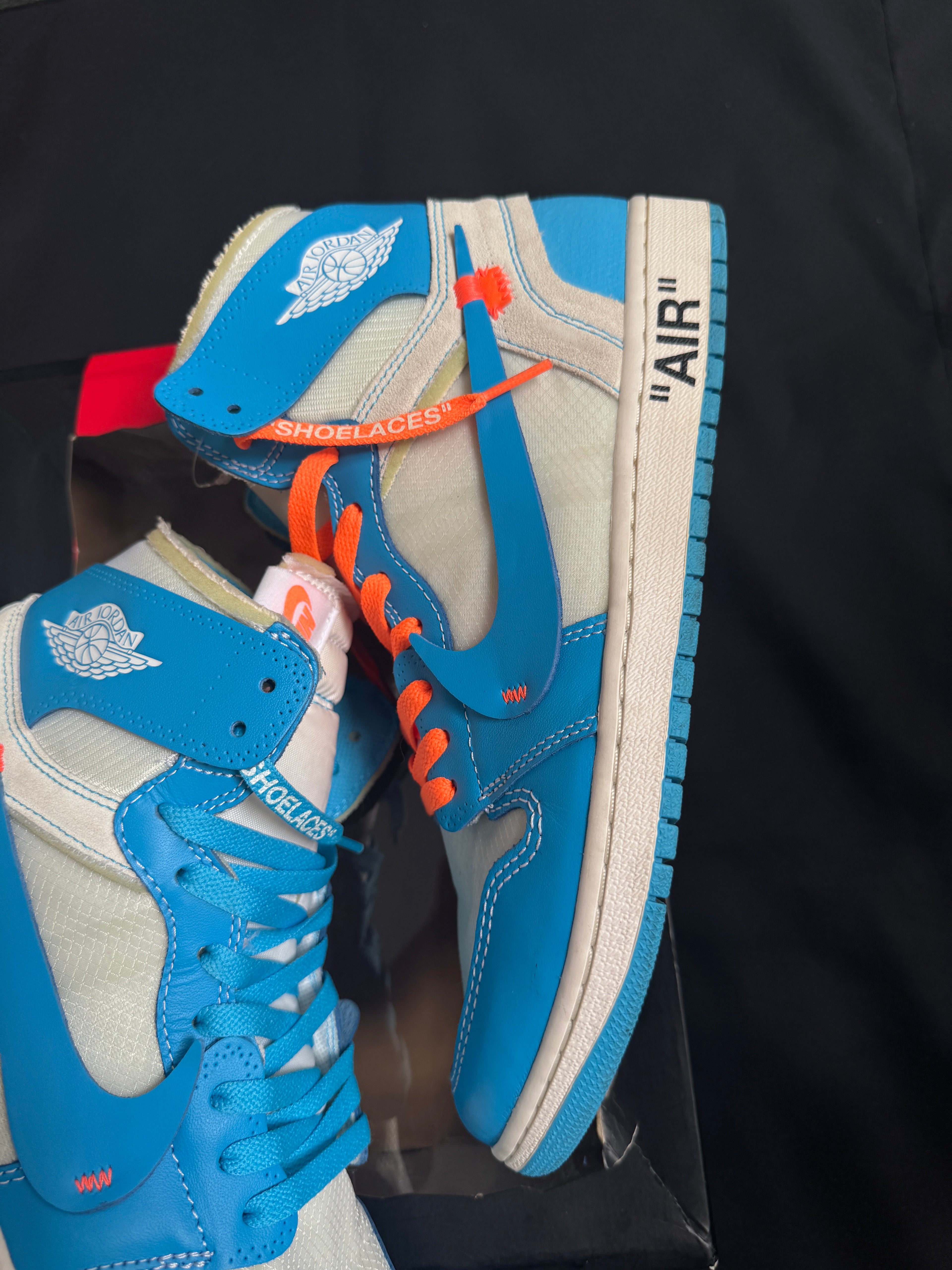 Off White Jordan 1 UNC