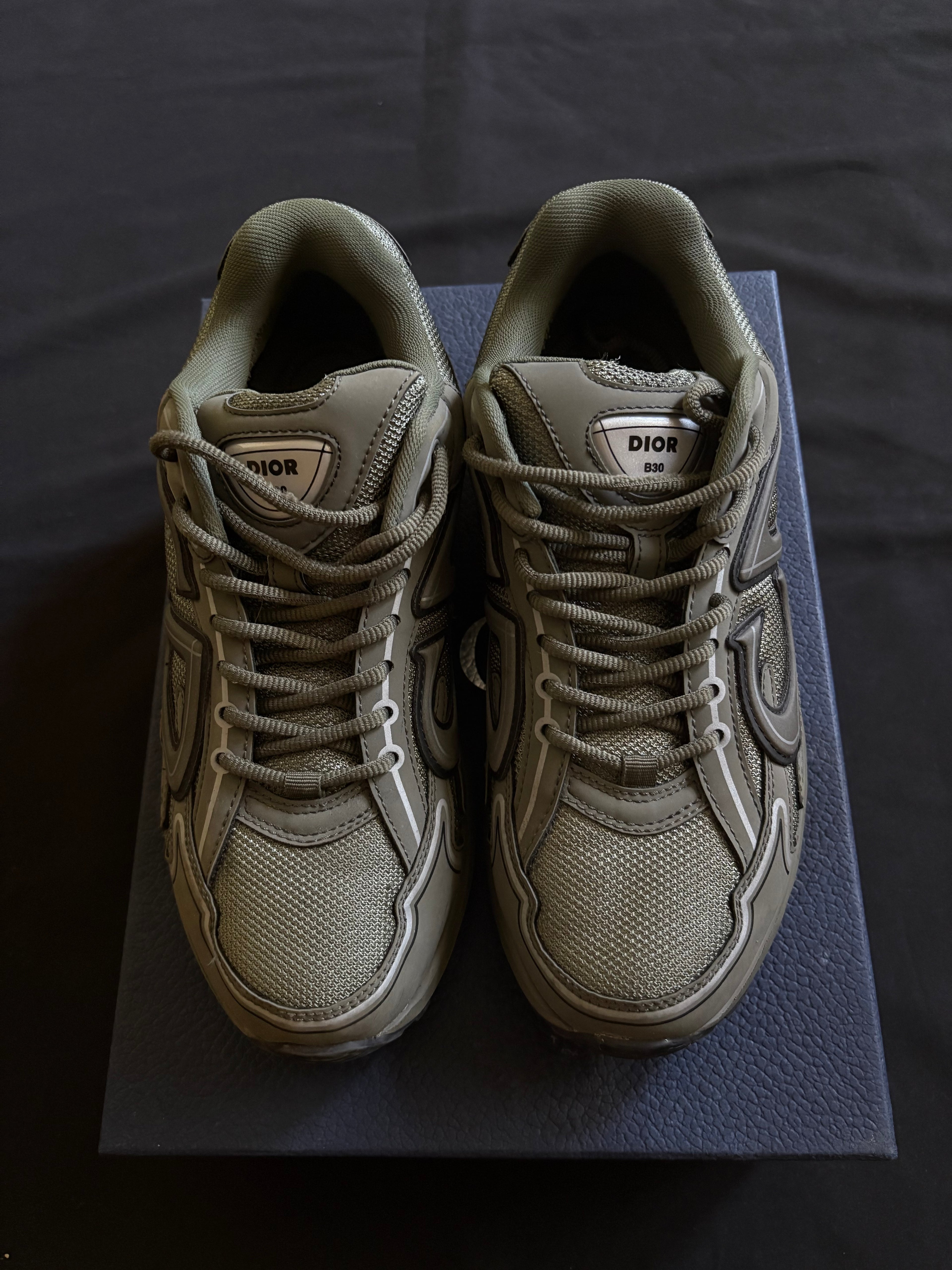 Dior B30 Olive Green