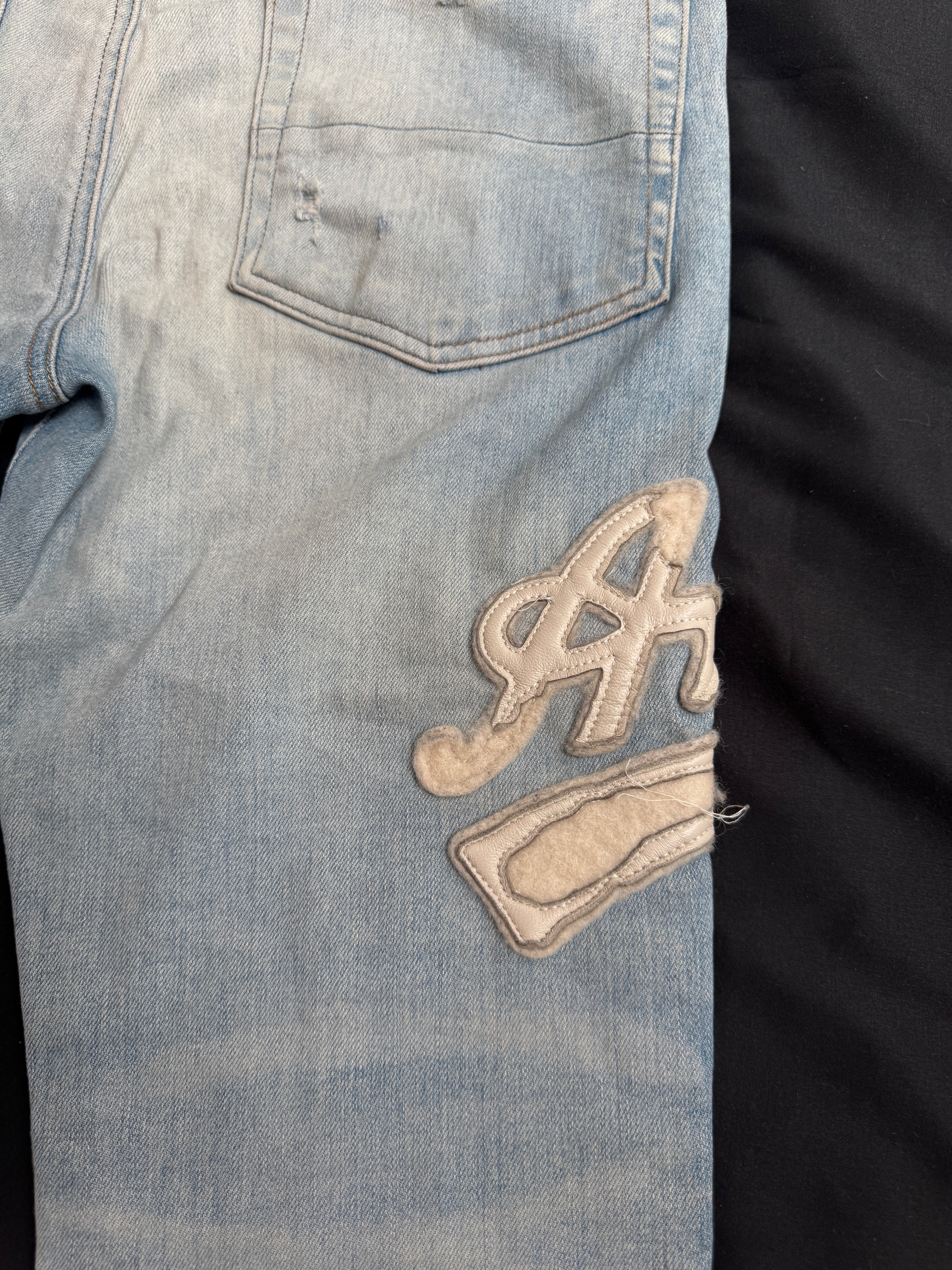 Amiri LightWash Jeans Old English