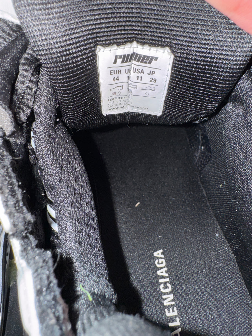 Balenciaga Runners Black White Brand New